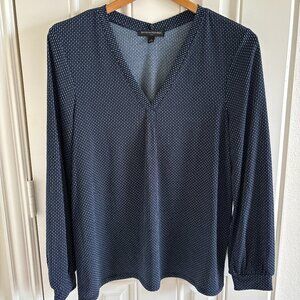 Banana Republic Woman Blue White Pattern Blouse Long Sleeve Medium Top
